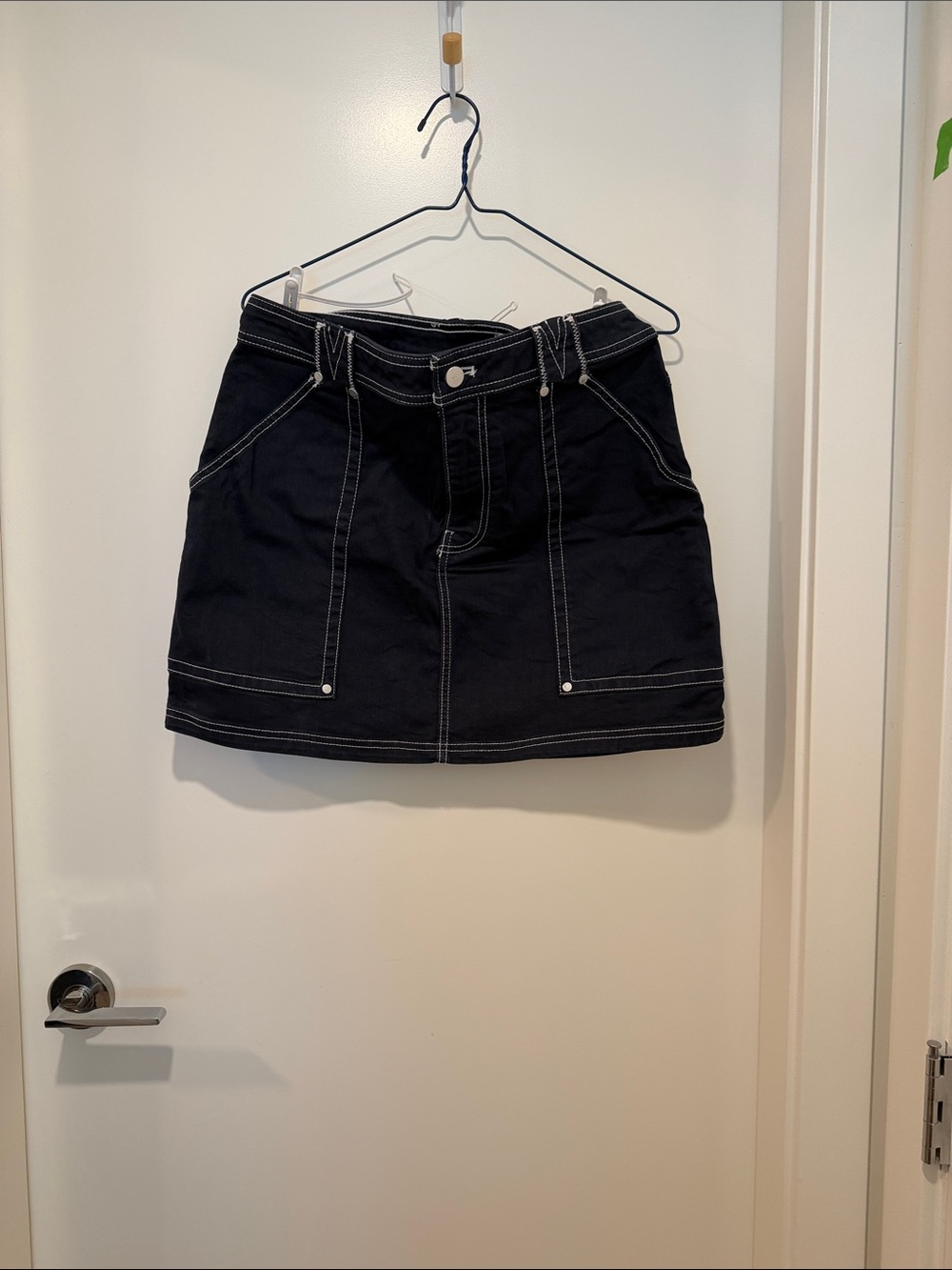 [Anthropologie - Pilcro] Navy Contrast-Stitch Mini Skirt